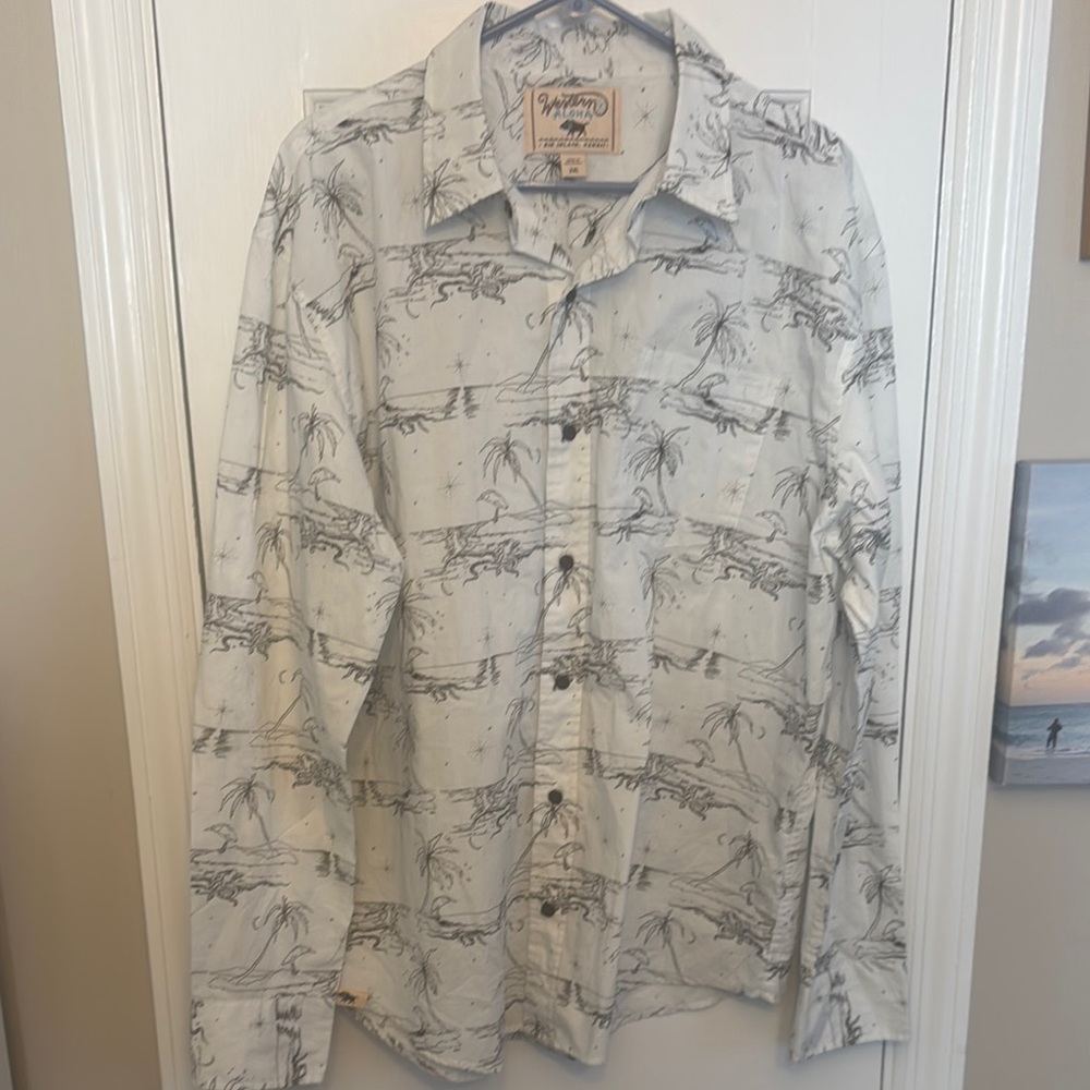 Western Aloha White and Black Patterned Shirt